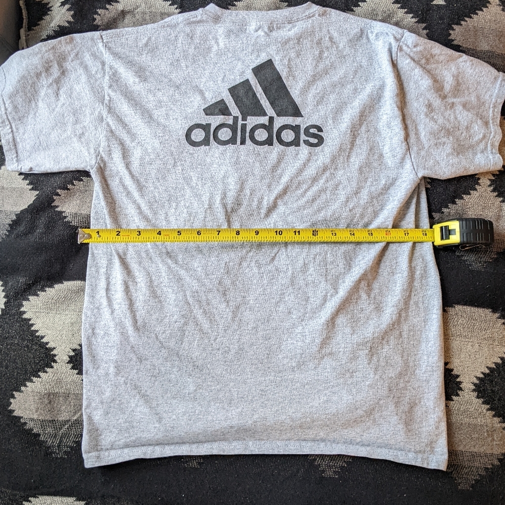 Adidas unisex t-shirt gray L